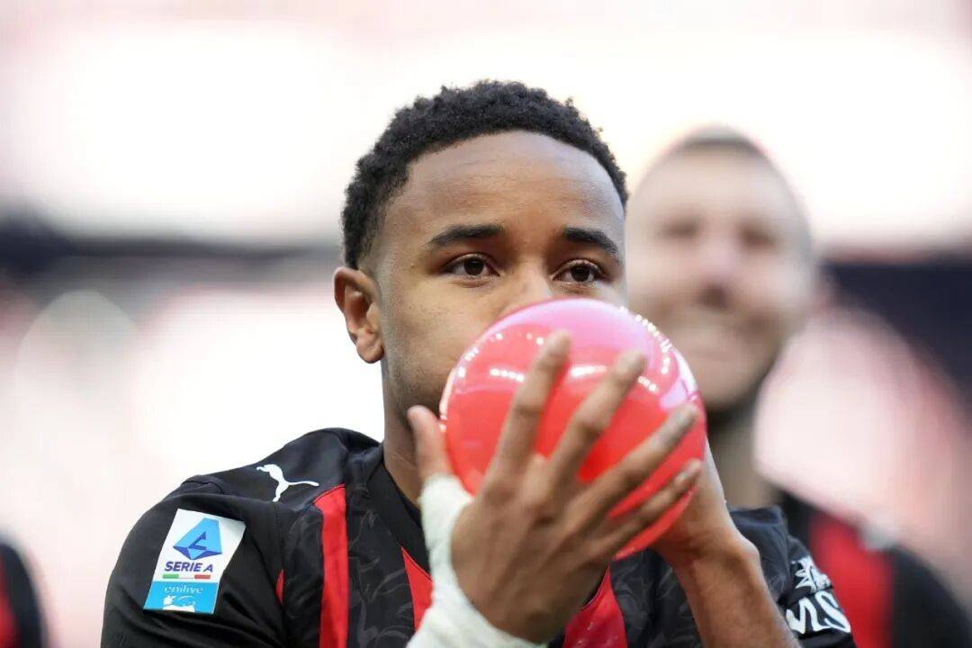 太阳城集团-包含维罗纳中锋梅开二度，帮球队拿下关键胜利的词条