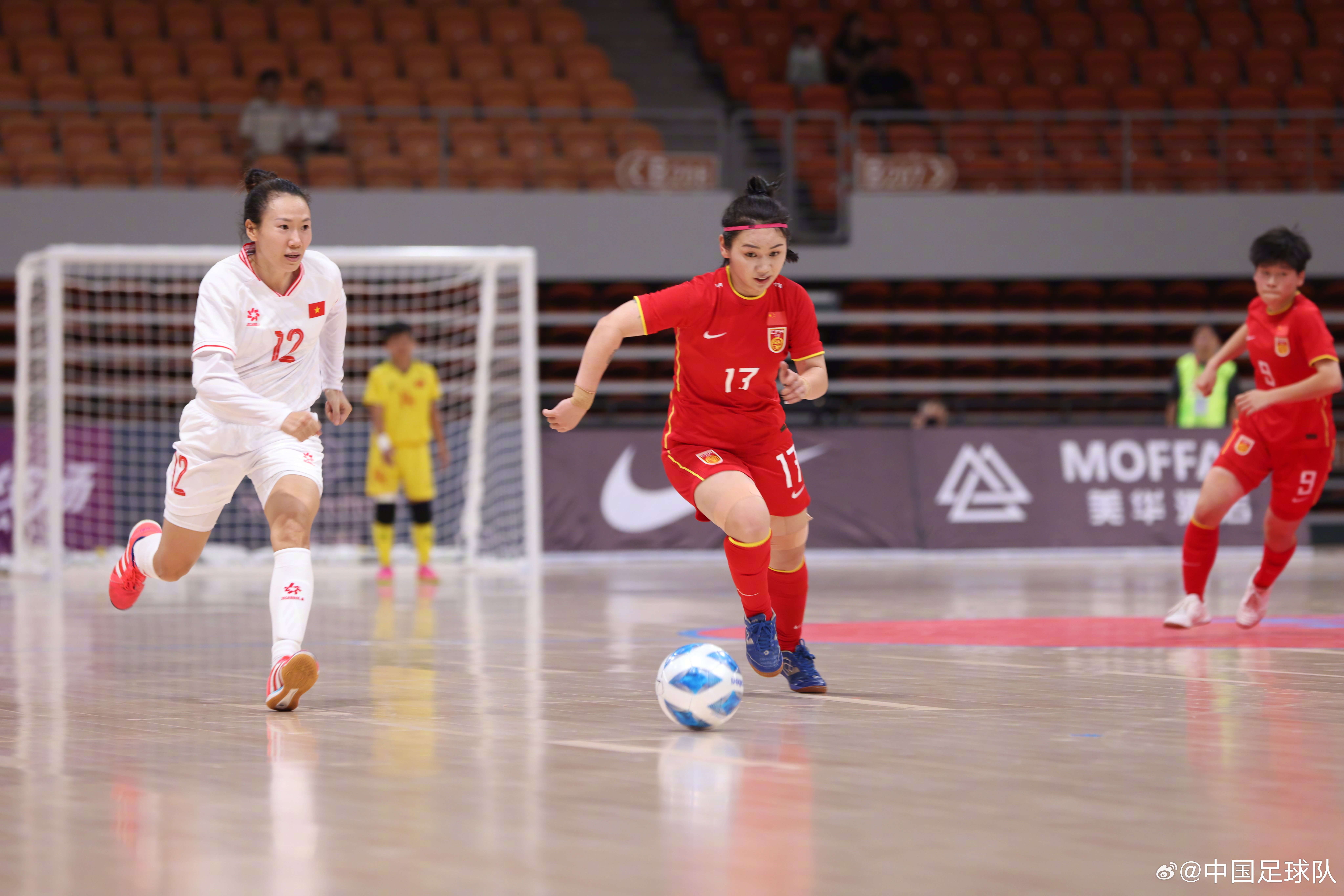 中国女足闯入淘汰赛，朝着胜利前进的简单介绍